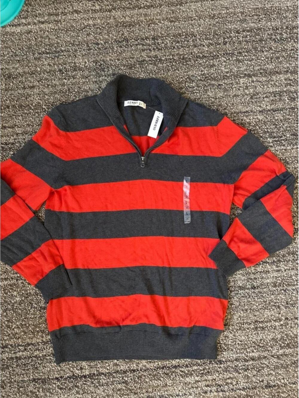 Old Navy Sweater